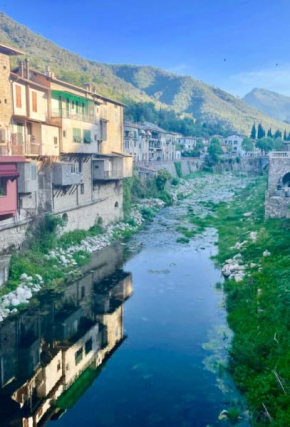 Отель Casa Isolabona Liguria Italy Sleeps 5  Изолабона